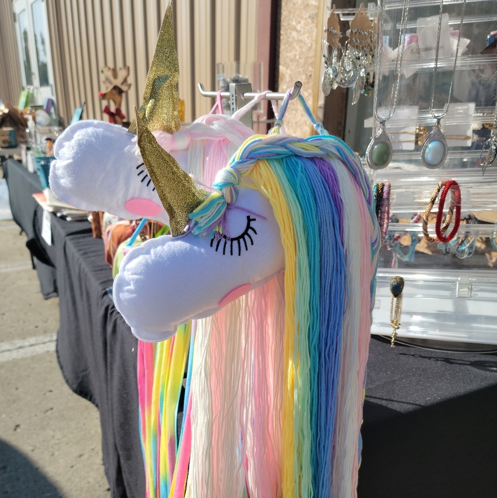 Girl's Unicorn Clip Holder